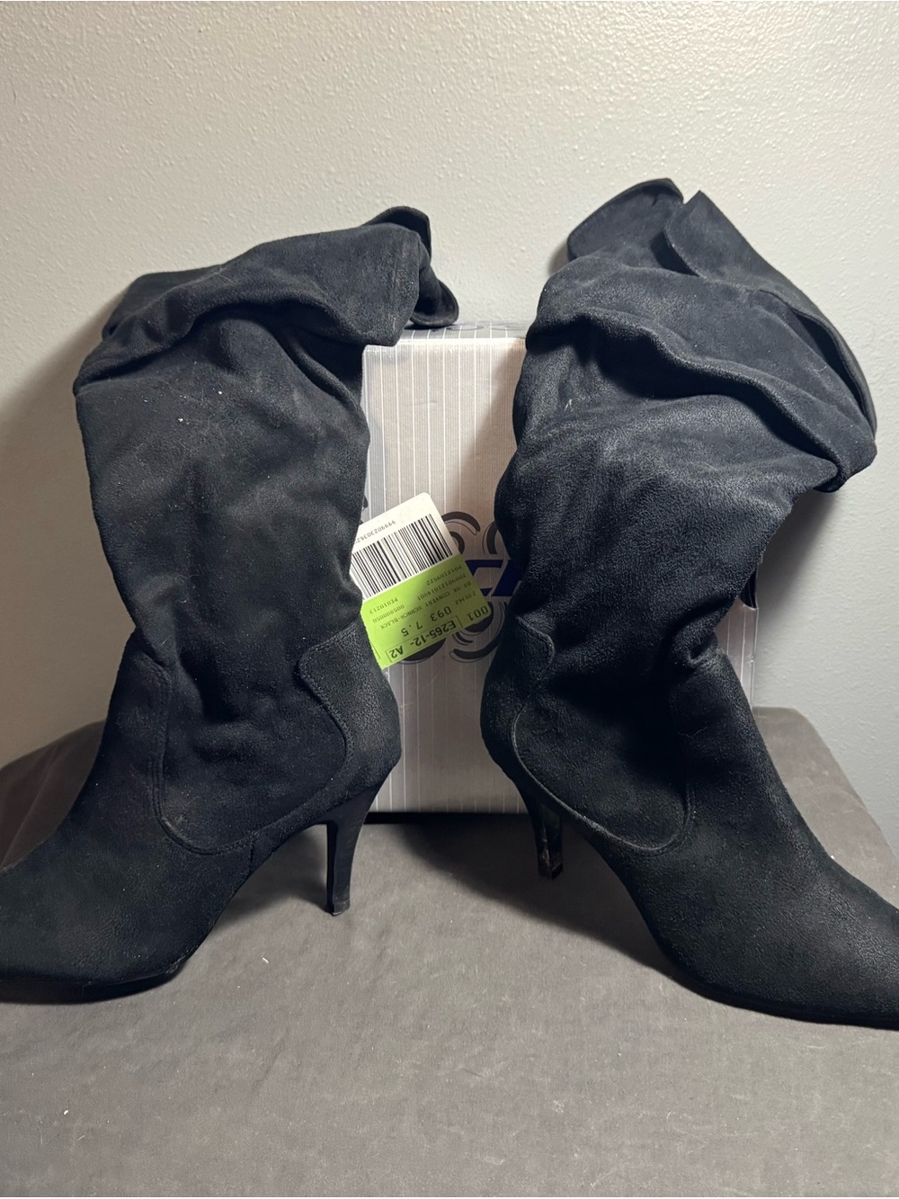 Skechers Black Slouchy Pointed-Toe Mid Heel Boots